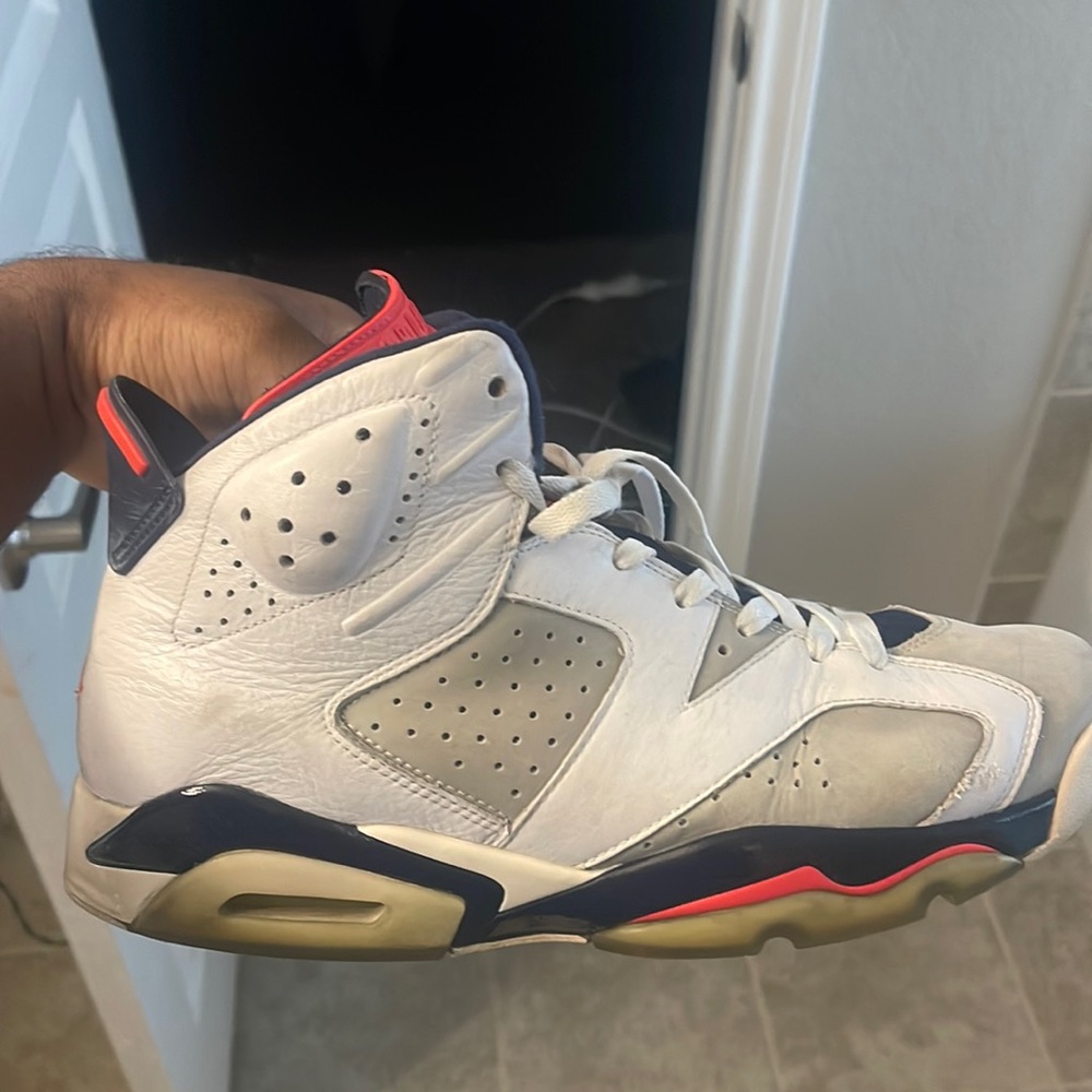 Jordan 6 “Tinker” Size 12. Comes with box.